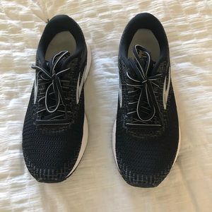 Brooks running shoes!!